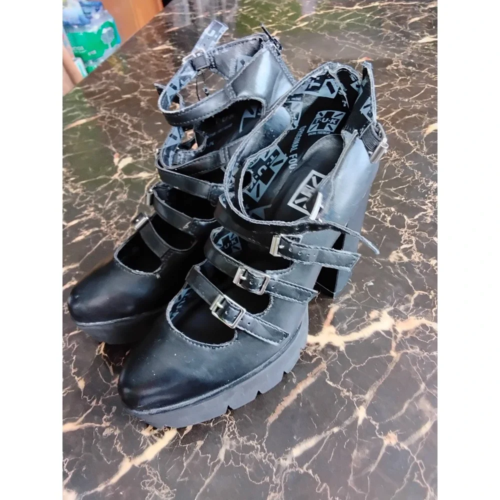 T.U.K. Black Multi Strap Mary Jane Platform Heels Vegan A9579L Womens 9 NEW